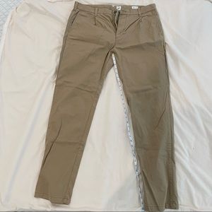Gap Khaki Pants size 36x36